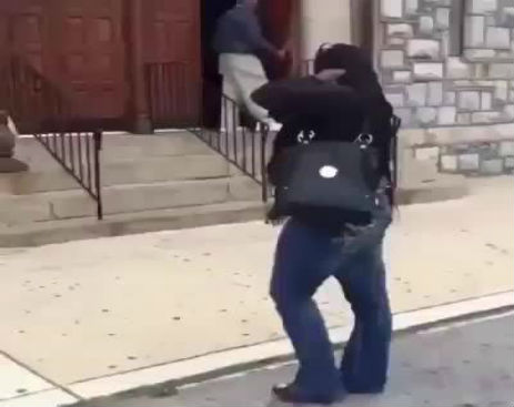 10678997_570963273031268_570963233031272_58060_358_b