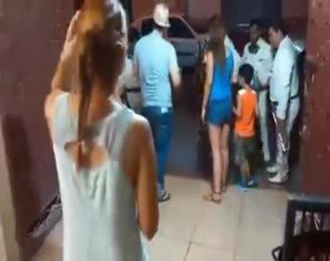 10679166_568227999971462_568227913304804_33642_2506_b