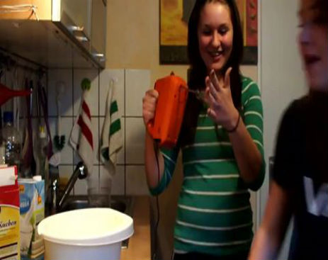 1921622_569150063212589_569149873212608_50413_951_b