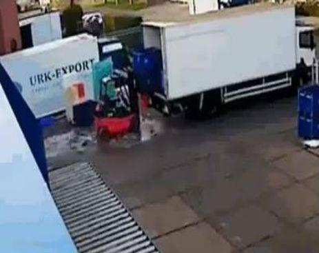 10381693_586086454852283_586086351518960_14251_2767_b