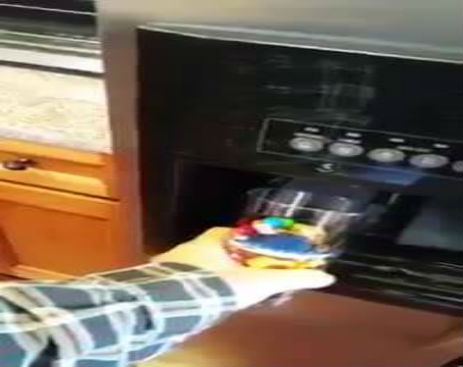 10678979_577575625703366_577575545703374_52116_2009_b