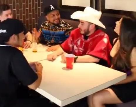 632760_827604060648785_1537395085_n (1)